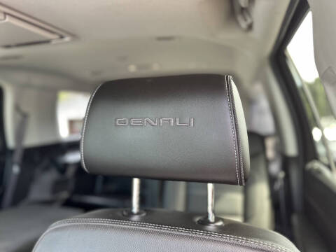 2015 GMC Yukon Denali