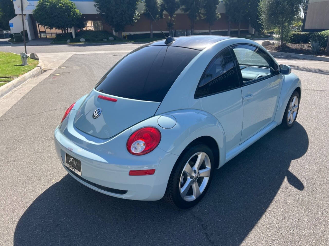 2010 Volkswagen New Beetle for sale at ZRV AUTO INC in Brea, CA