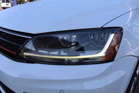 2017 Volkswagen Jetta 2.0T GLI