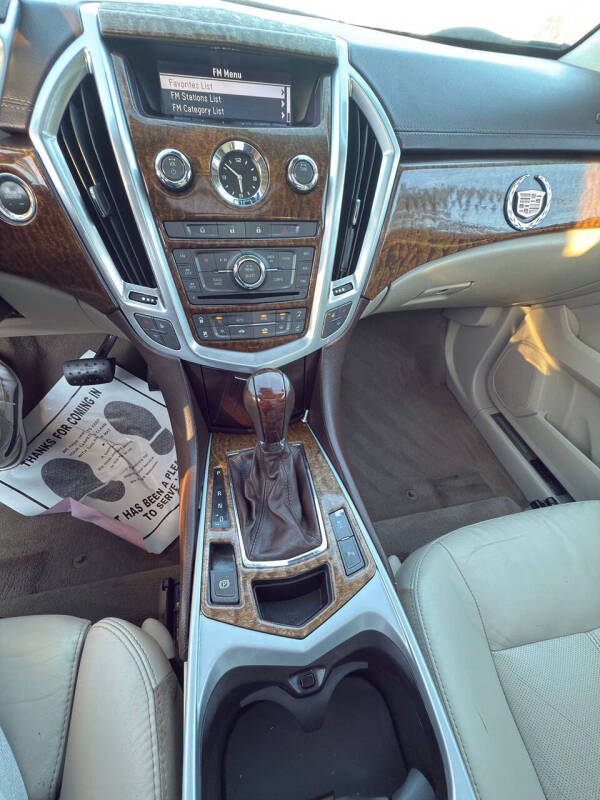 2011 Cadillac SRX Luxury Collection