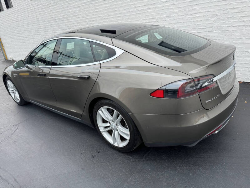2015 Tesla Model S 85D