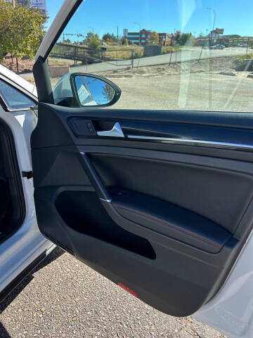 2015 Volkswagen Golf GTI S