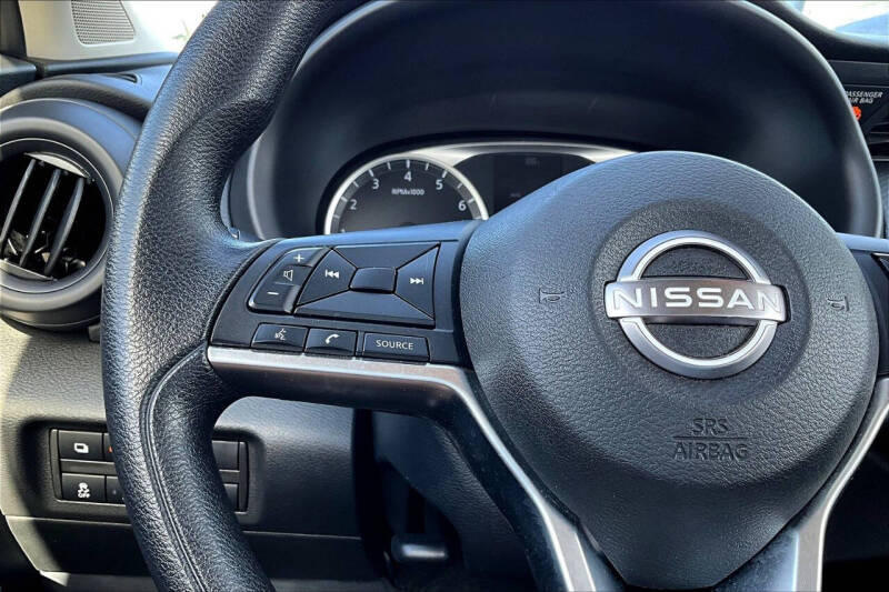 2022 Nissan Kicks S