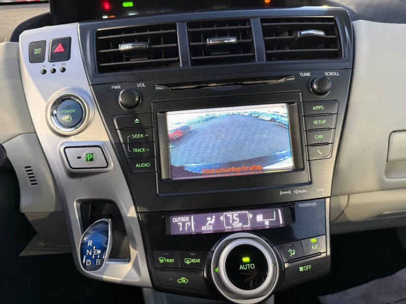 2012 Toyota Prius v Two