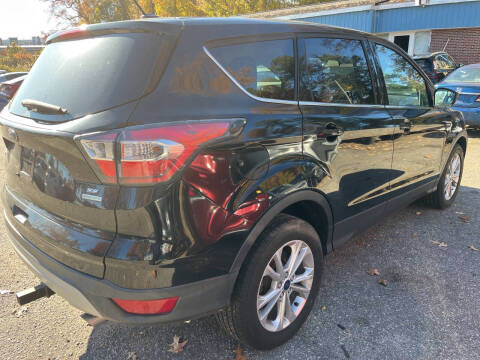 2017 Ford Escape SE