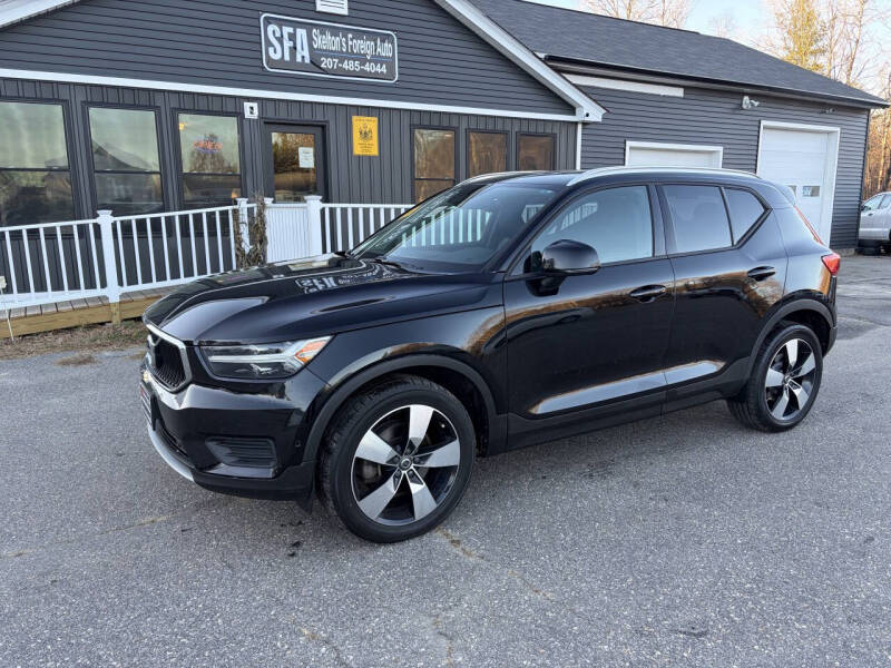 2019 Volvo XC40 Momentum's photo