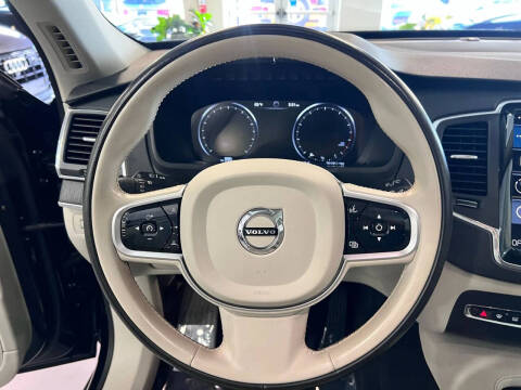 2020 Volvo XC90 T5 Momentum