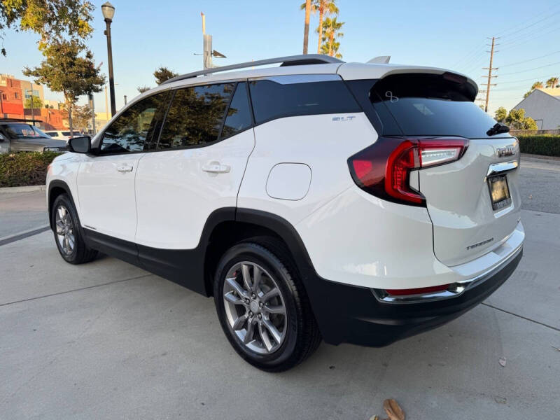 2022 GMC Terrain SLT
