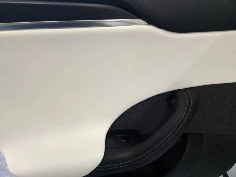 2022 Tesla Model S Plaid