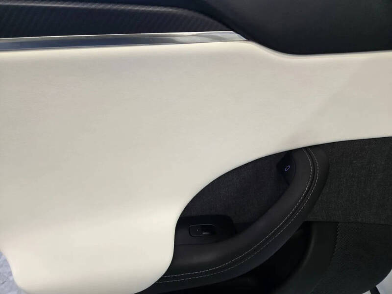 2022 Tesla Model S Plaid