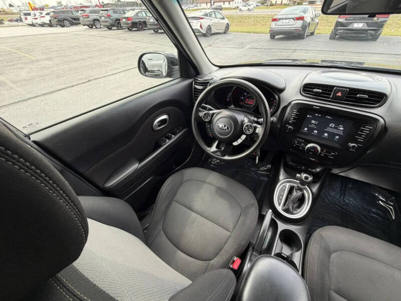 2019 Kia Soul +