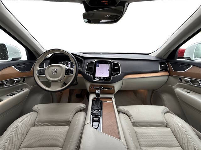 2016 Volvo XC90 T6 Inscription