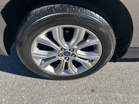 2019 Ford Edge Titanium