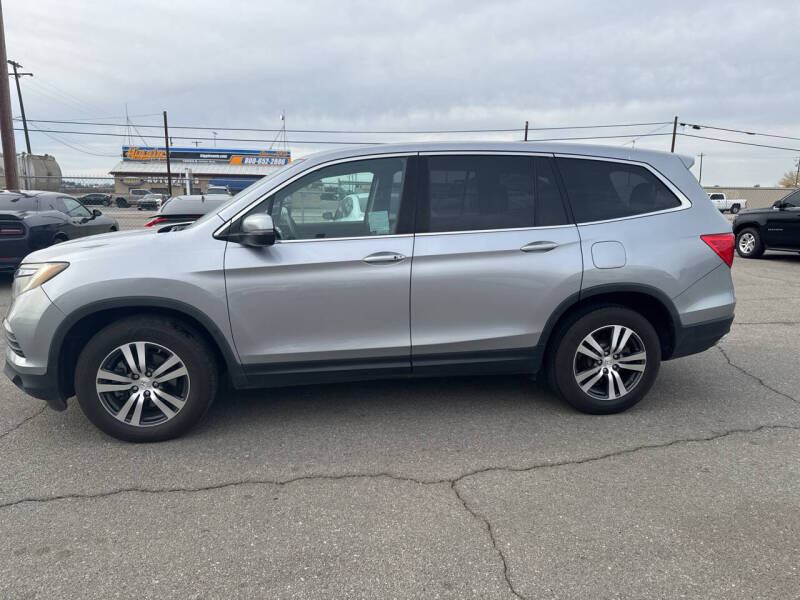 2018 Honda Pilot for sale at First Choice Auto Sales in Bakersfield CA