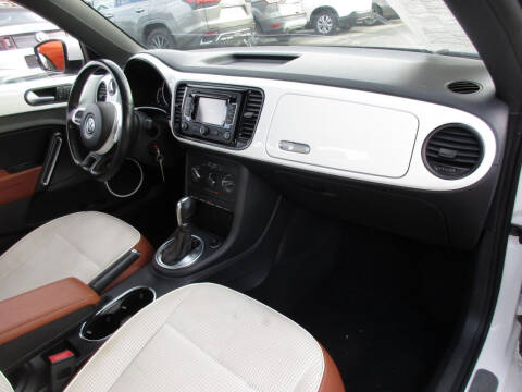 2015 Volkswagen Beetle 1.8T Classic PZEV