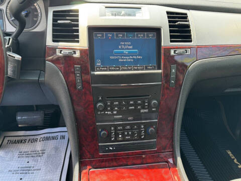 2011 Cadillac Escalade Luxury