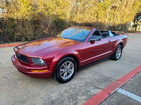 2005 Ford Mustang for sale at DFW Autohaus in Dallas TX