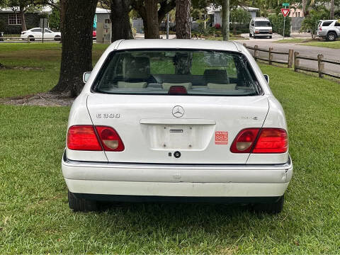 1997 Mercedes-Benz E-Class E 300D