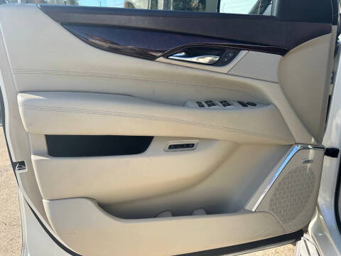 2015 Cadillac Escalade Luxury