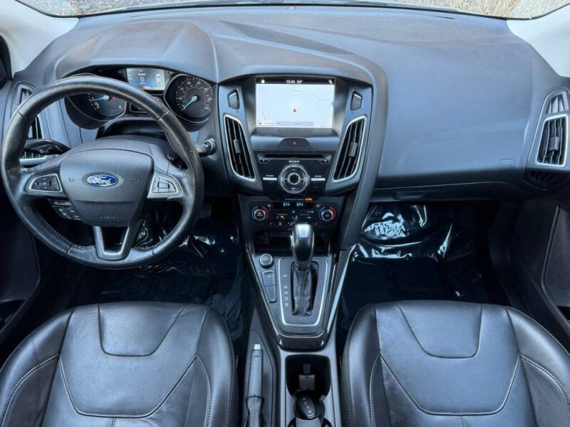 2017 Ford Focus Titanium