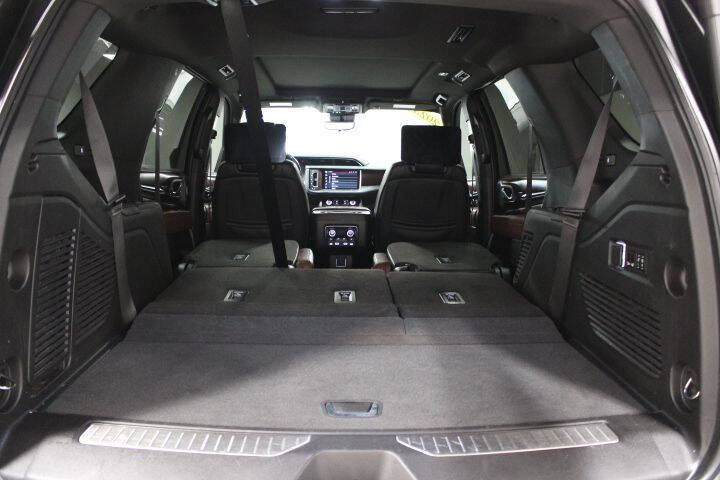 2023 GMC Yukon Denali Ultimate