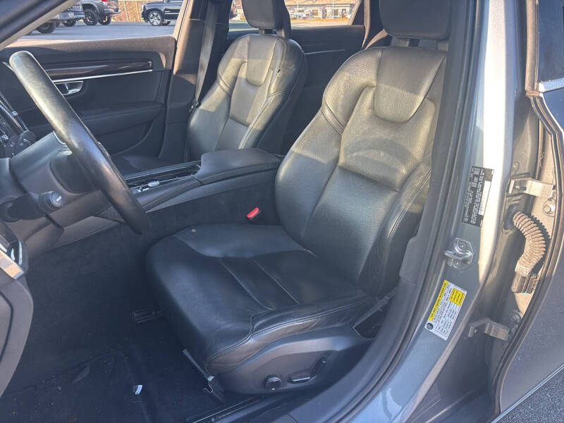 2018 Volvo S90 T5 Momentum