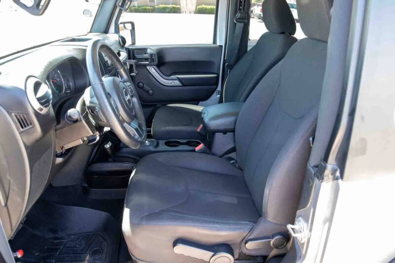 2015 Jeep Wrangler Sport