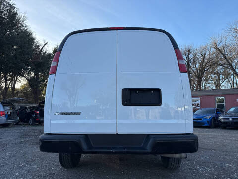 2017 Chevrolet Express 2500