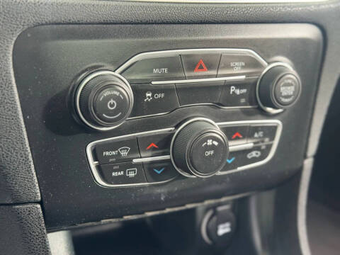 2018 Dodge Charger SXT