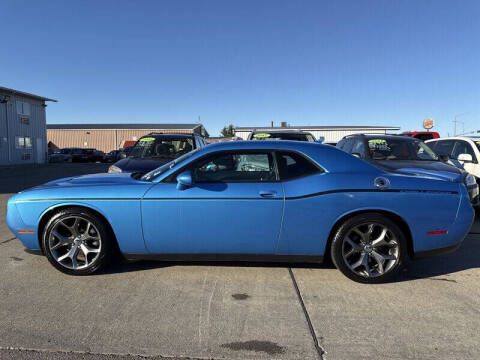 2015 Dodge Challenger SXT Plus