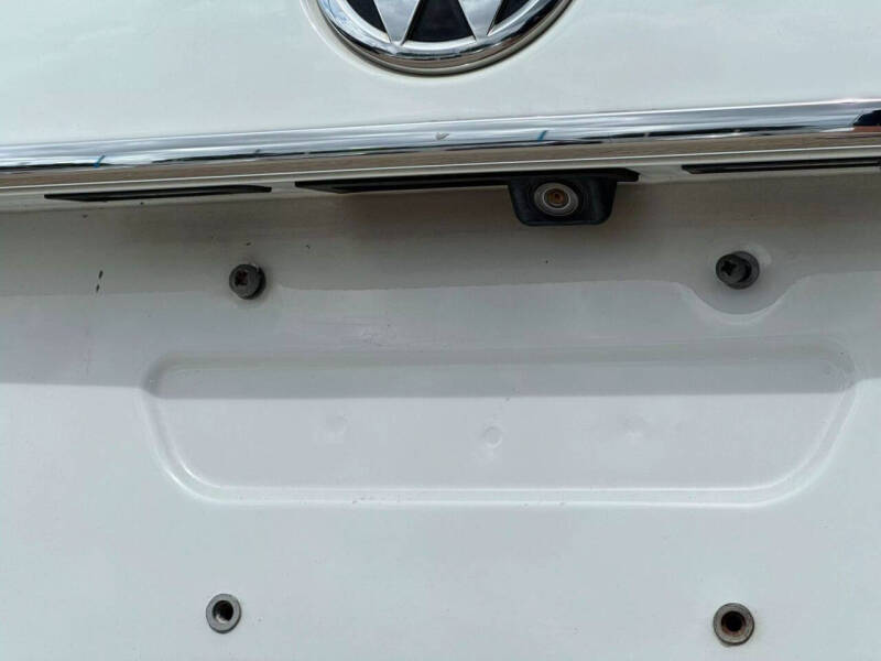 2017 Volkswagen Passat 1.8T SE