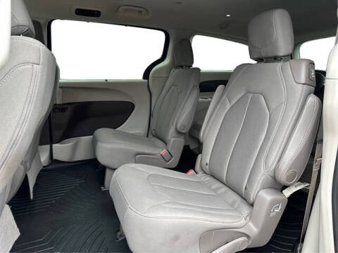 2021 Chrysler Pacifica Touring