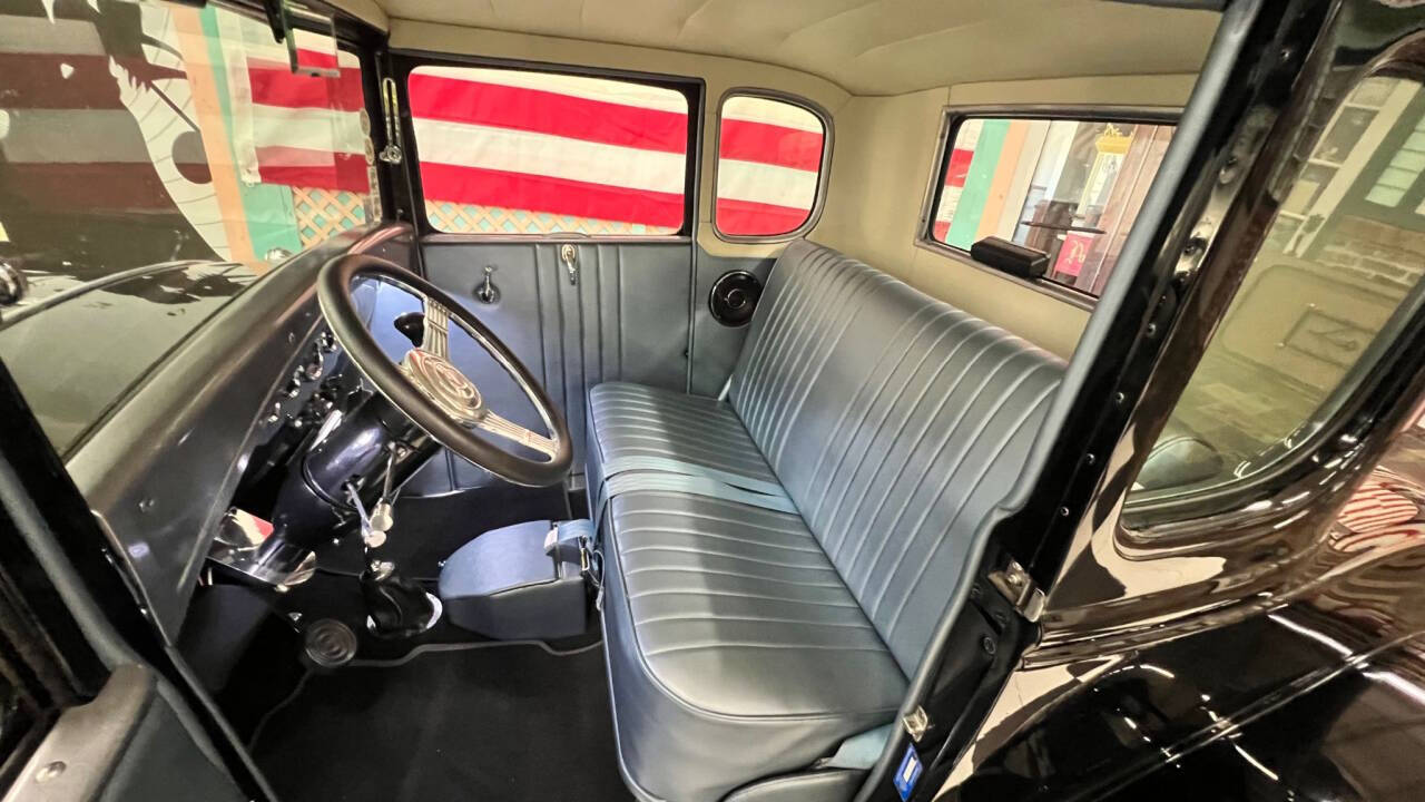 1930 Ford Model A 15