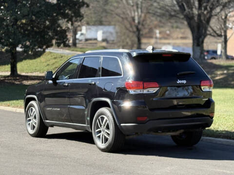 2020 Jeep Grand Cherokee Laredo