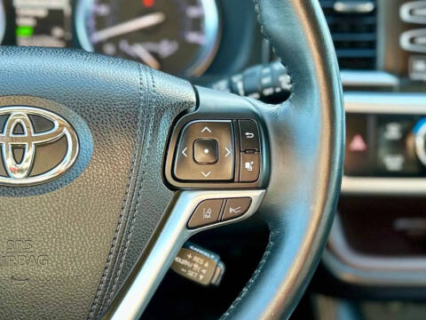 2018 Toyota Highlander Limited Platinum