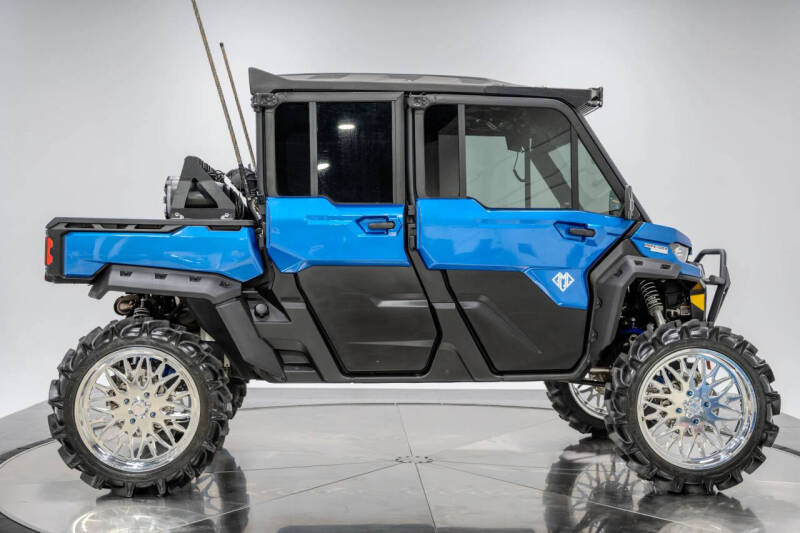 2023 Can-Am Defender MAX Limited HD10