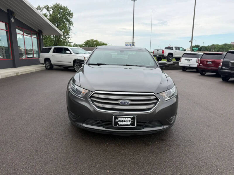 2018 Ford Taurus SEL
