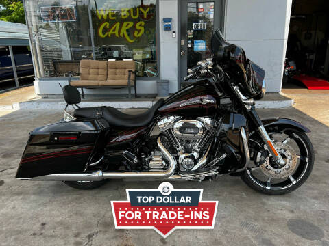 2011 Harley-Davidson flhxse2  cvo street glide for sale at The Auto Lot and Cycle in Nashville TN