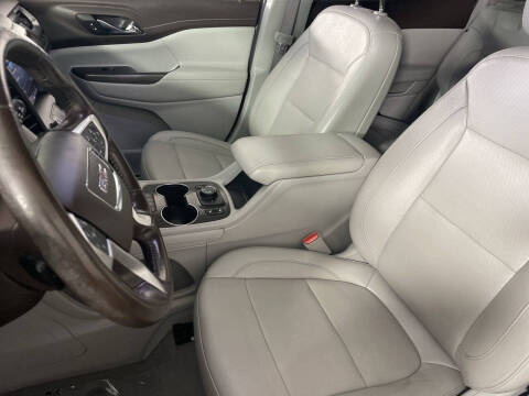 2020 GMC Acadia SLT