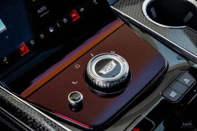 2025 Cadillac Escalade-V