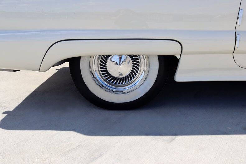 1958 Ford Thunderbird