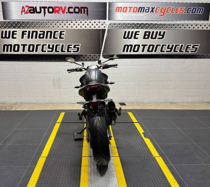 2025 Ducati Monster 937