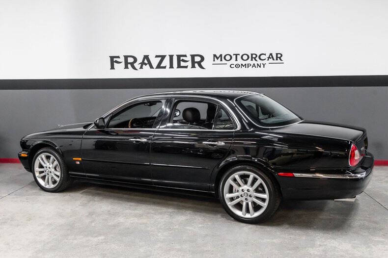 2004 Jaguar XJR
