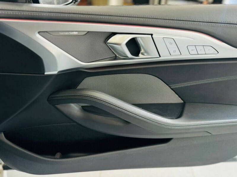 2022 BMW M8 Competition