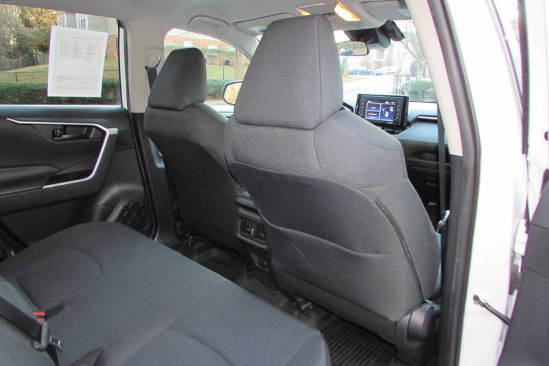 2020 Toyota RAV4 Hybrid LE