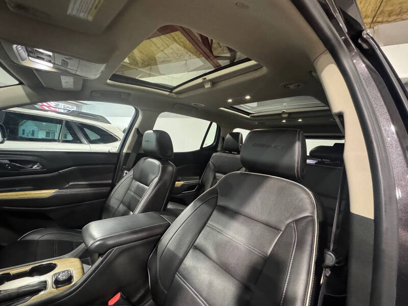 2017 GMC Acadia Denali