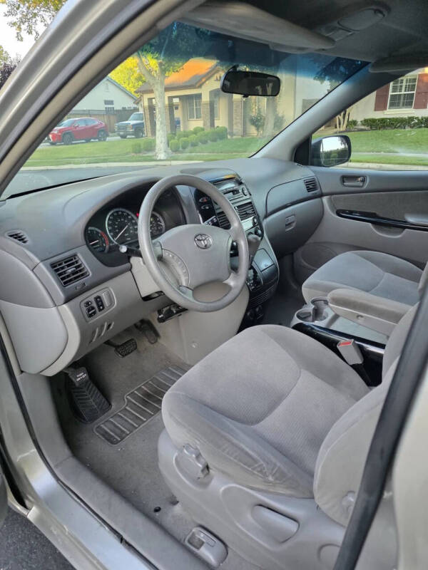 2004 Toyota Sienna