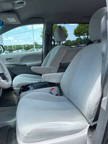 2013 Toyota Sienna