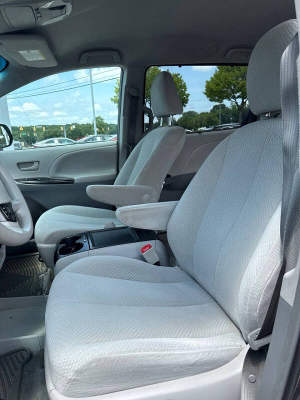 2013 Toyota Sienna