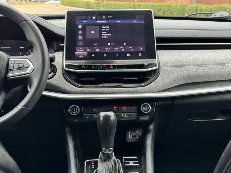 2023 Jeep Compass Latitude